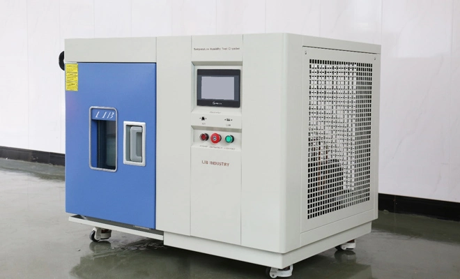 ความแตกต่างระหว่างห้องความชื้นคงที่ (แบบตั้งโต๊ะและแนวตั้ง)