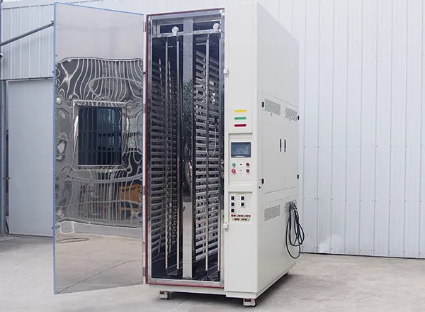ห้องทดสอบรังสีอาทิตย์เทียบกับห้องทดสอบซีนอน: แบบไหนที่ตรงตามมาตรฐาน IEC 61215 สำหรับการทดสอบ PV?
